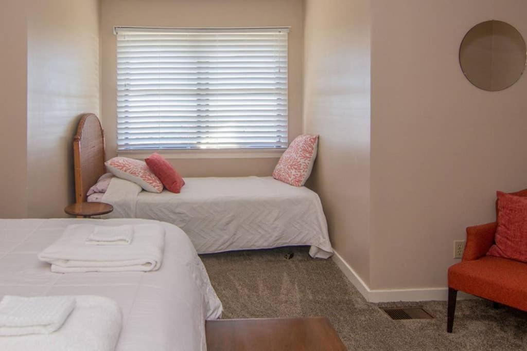 Pelican Point Unobstructed Beach Views Beach Access Out Back Door! Harbor Island エクステリア 写真