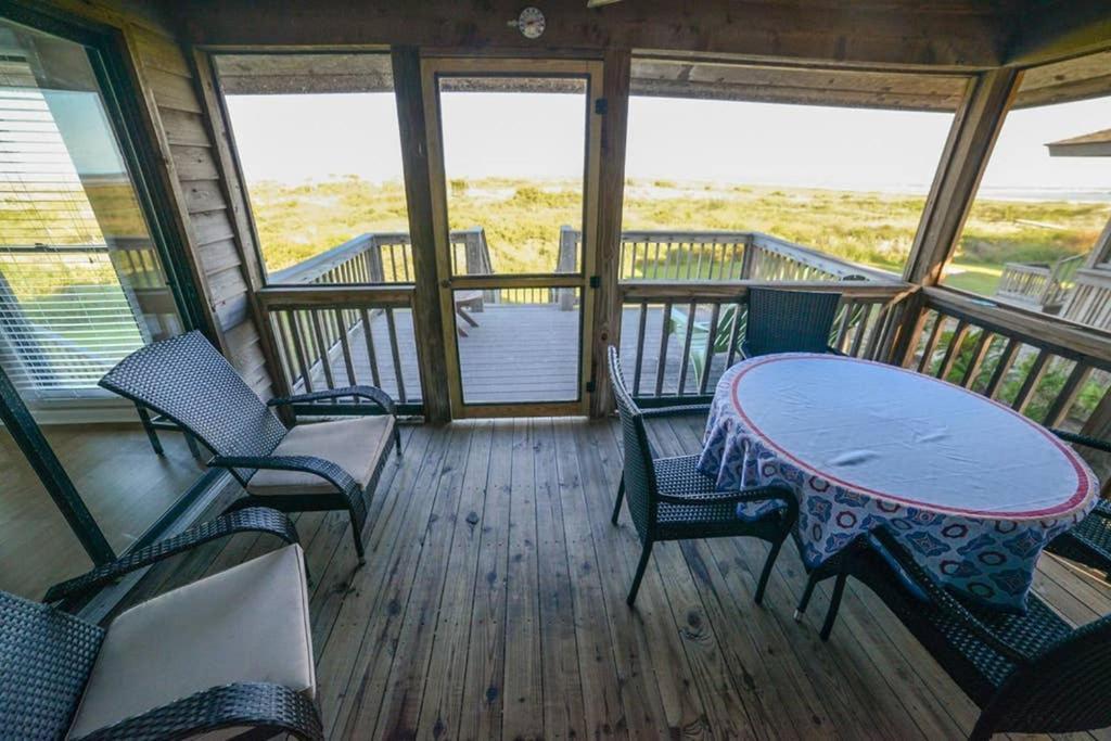 Pelican Point Unobstructed Beach Views Beach Access Out Back Door! Harbor Island エクステリア 写真
